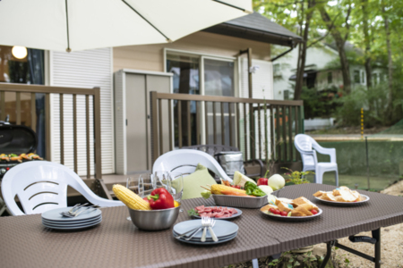 パラソル デスク チェア完備です